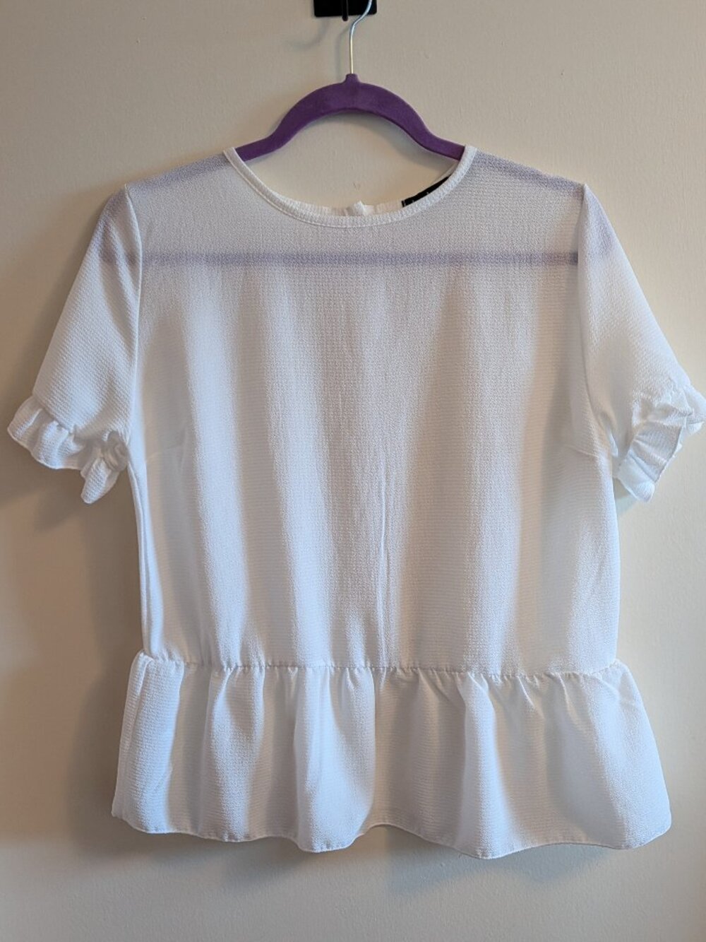 NWOT Boohoo 3/4 Sleeve Blouse with Ruffle Details, White, Size 10